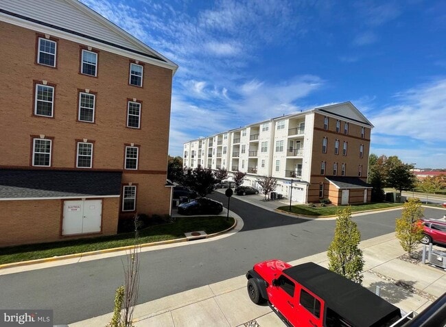Building Photo - 23479 Belvoir Woods Terrace