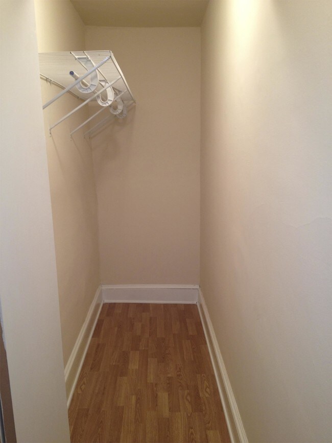 Building Photo - 4301 Fleming St