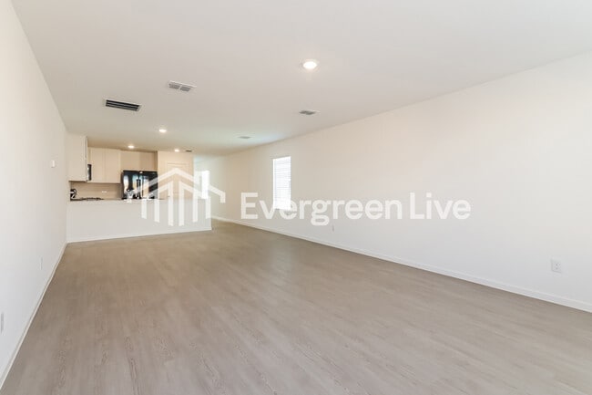 Building Photo - 1025 Calley Pear Trl