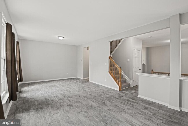 Building Photo - 46186 Walpole Terrace