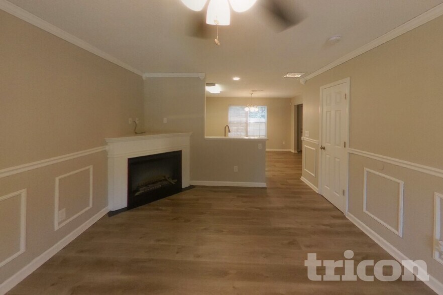 Building Photo - 137 Lossie Ln