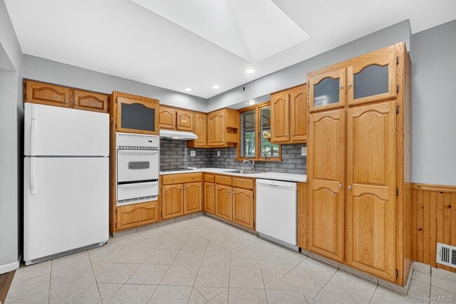 Building Photo - 1 Wesel Rd