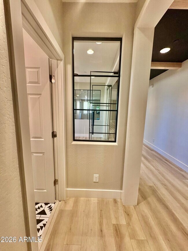 Building Photo - 4740 E Tierra Buena Ln