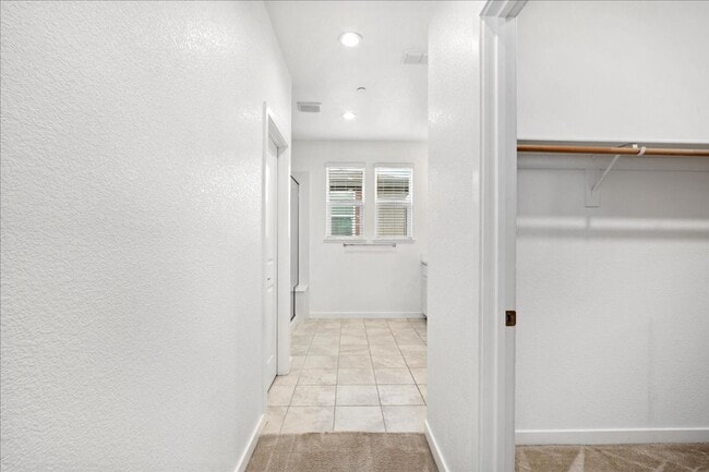 Building Photo - 4073 Gloster Way