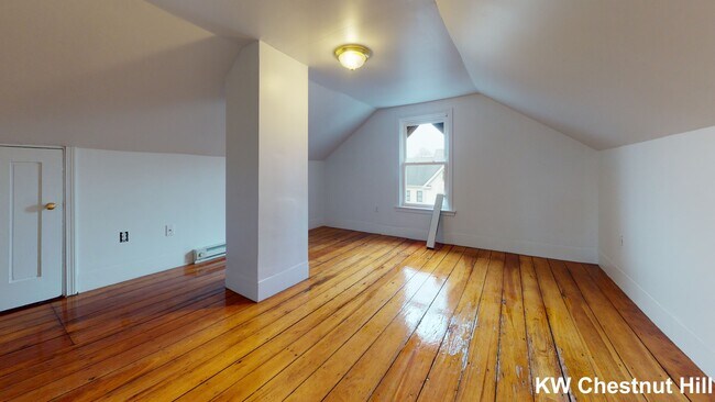 Building Photo - 2817 Washington St