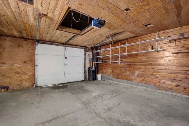 Building Photo - 1649 W 21st St