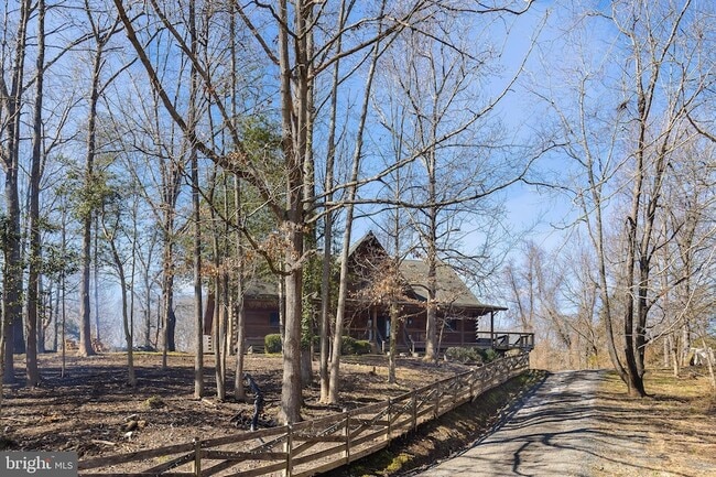 Building Photo - 8 Hope Valley Ln