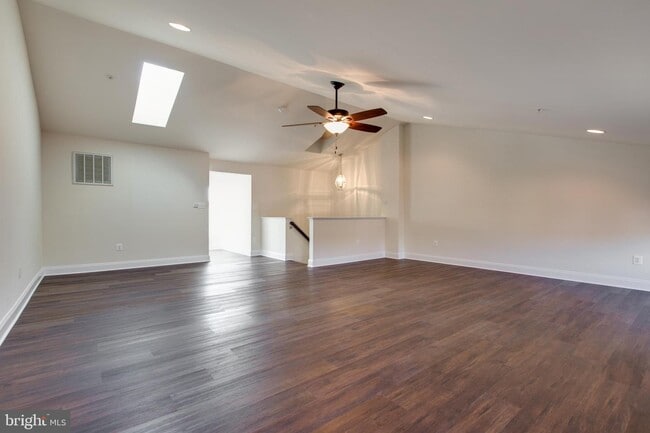 Building Photo - 7757 Crystal Brook Way