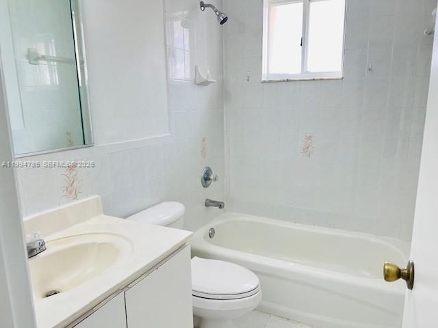 Building Photo - 3260 W 70th St