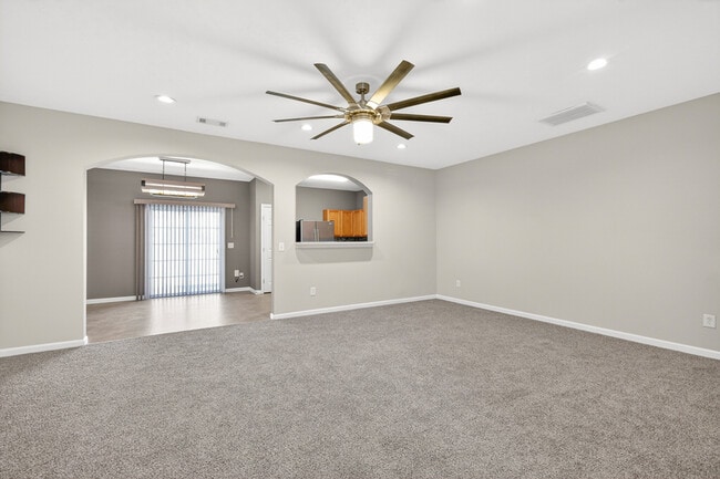 Building Photo - 8333 Rossi Rd