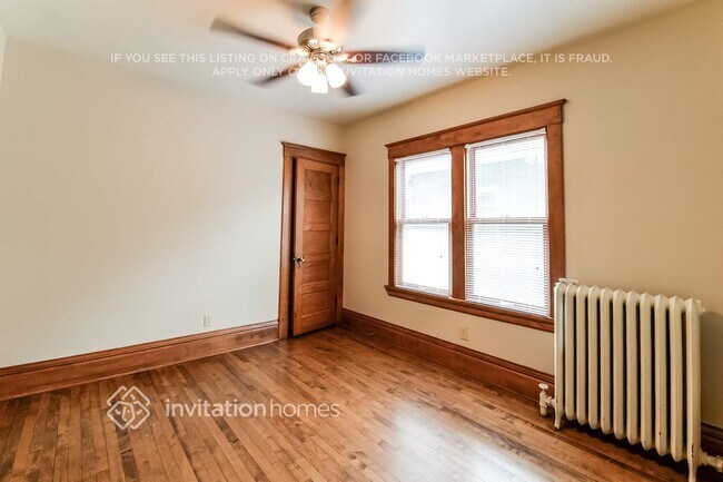 Building Photo - 1375 Lafond Ave