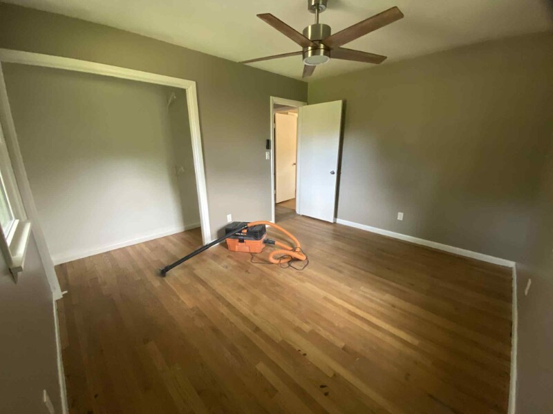 Building Photo - 412 Western Cir