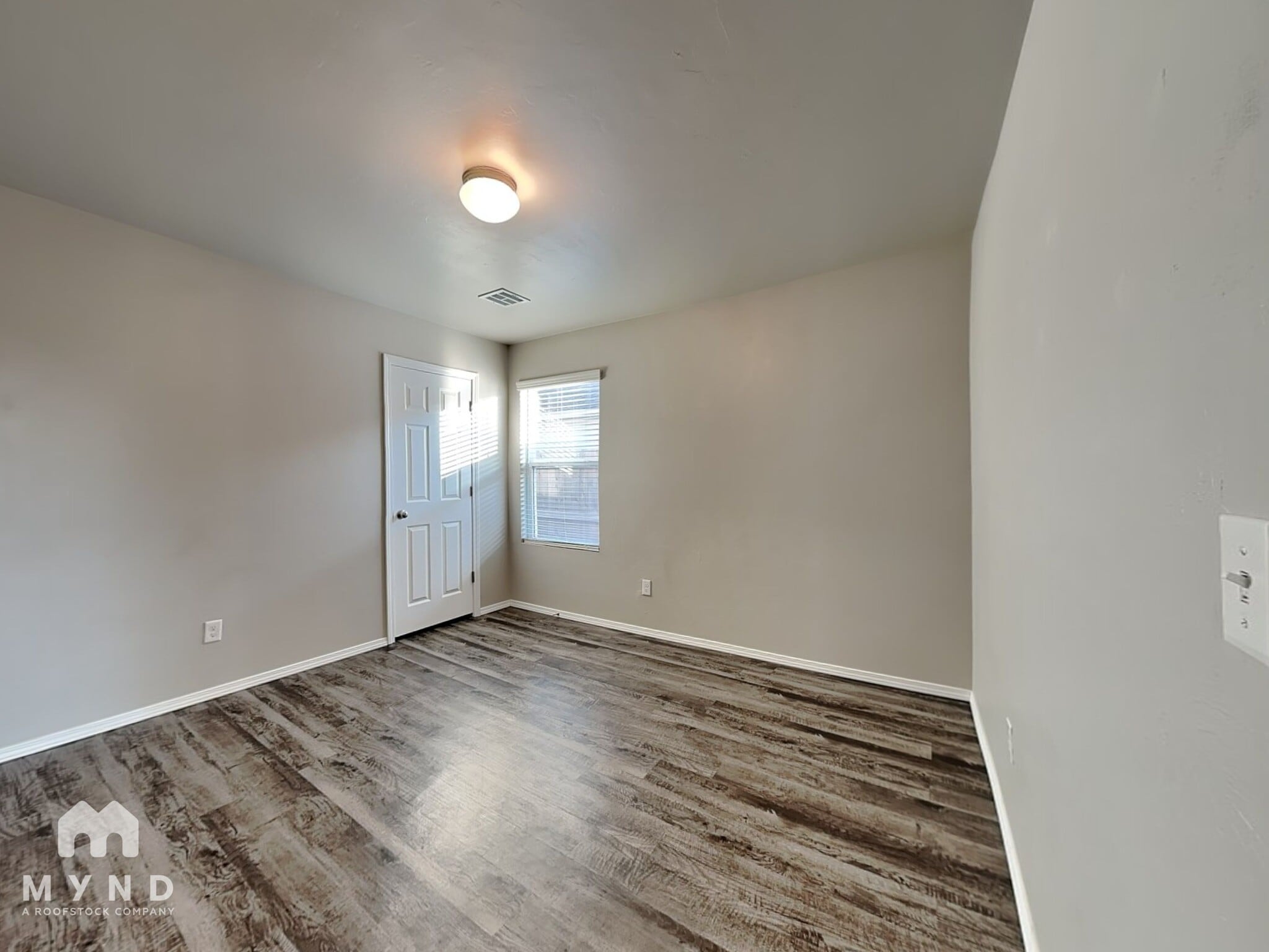 Building Photo - 1118 Flint Way