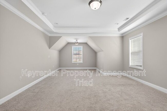 Building Photo - 4604 Skyview Trail