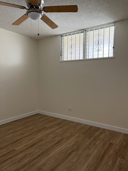 Building Photo - 469 Ena Rd