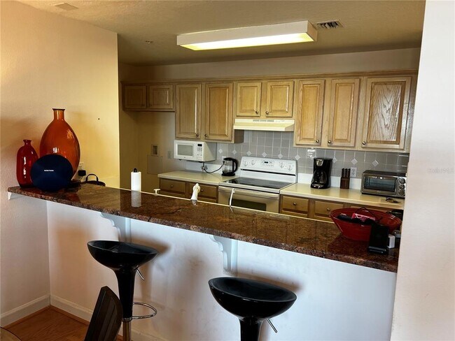 Building Photo - 750 N Tamiami Trl