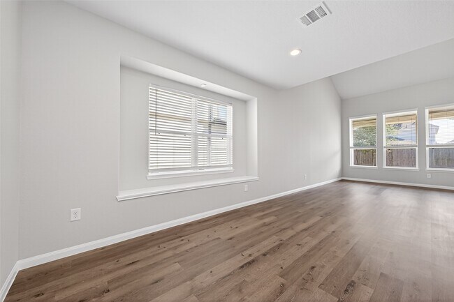 Building Photo - 3548 Cannon Dr