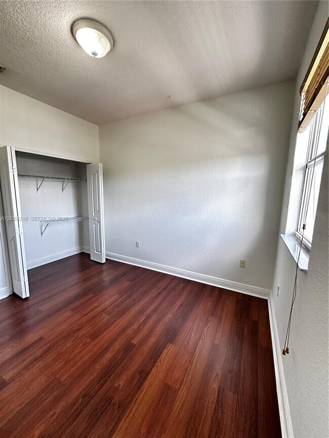 Building Photo - 14521 SW 13th Terrace