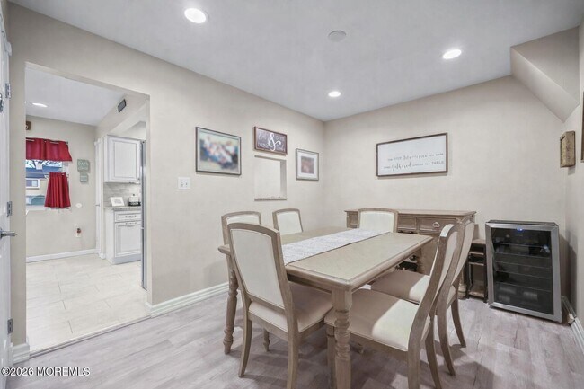 Building Photo - 316 Middlewood Rd