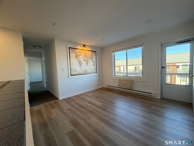 Building Photo - 69 Cove Rd