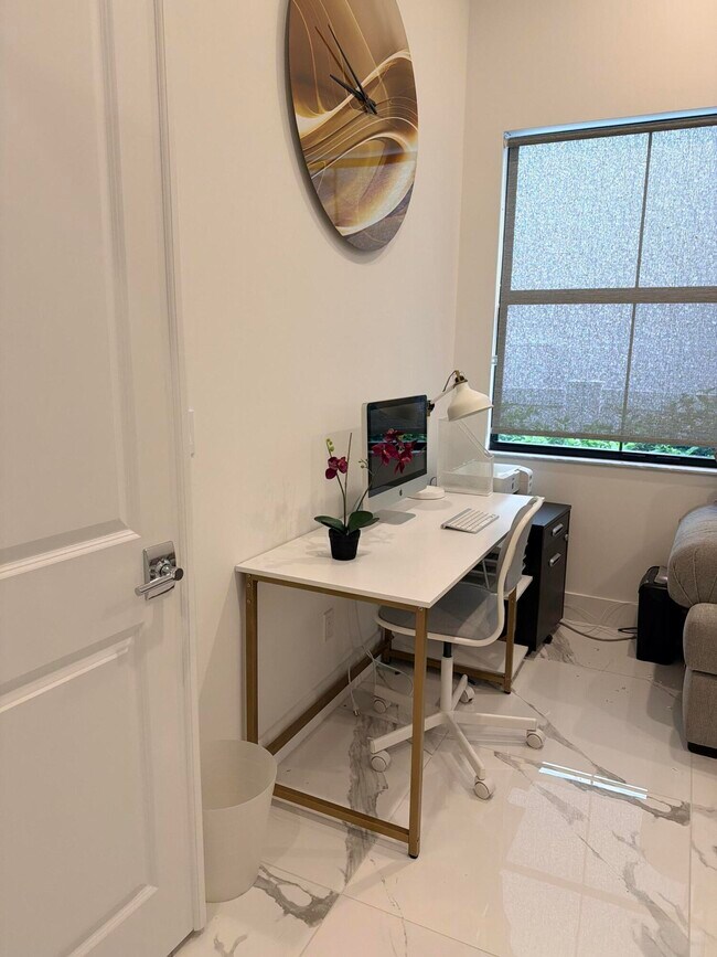 Building Photo - 13673 Artisan Cir