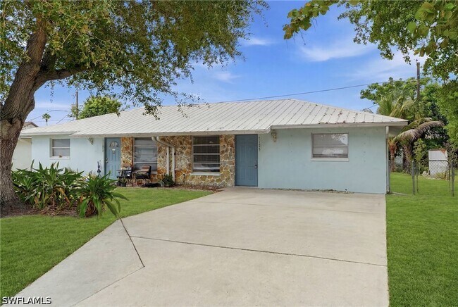 Building Photo - 1195 S Alhambra Cir