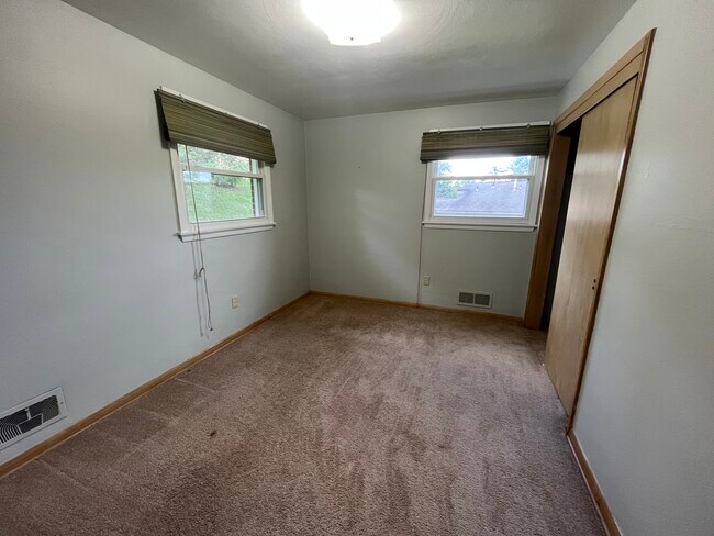 Building Photo - 119 Northumberland Dr
