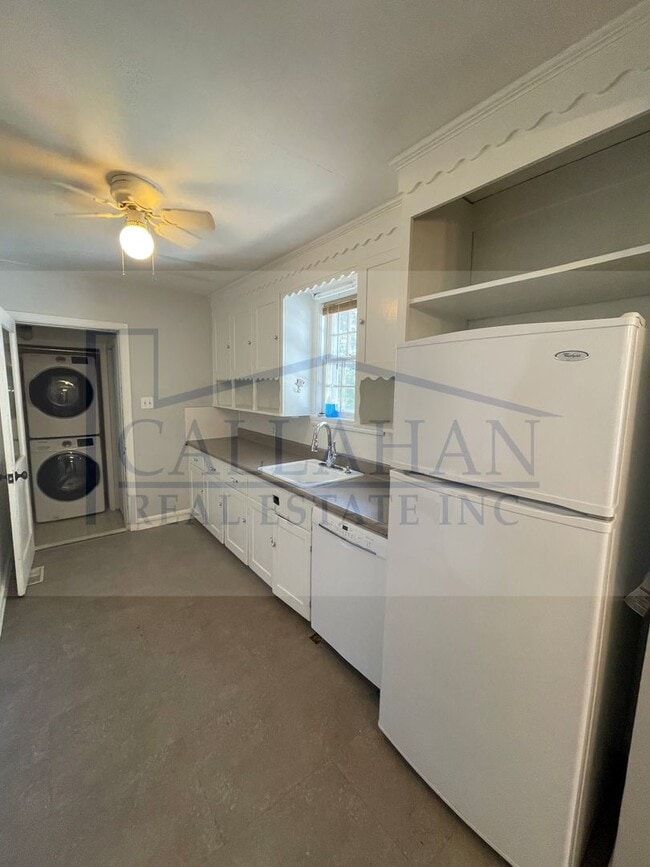 Building Photo - Park Hill 3 bedroom Home