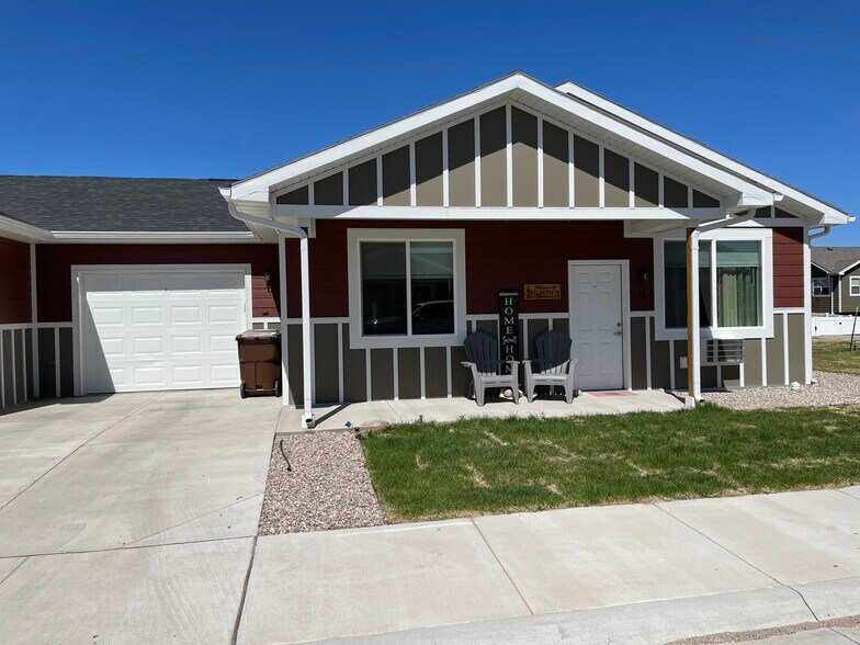 Country West Patio Home Apartments 2016 S Greeley Hwy Cheyenne WY