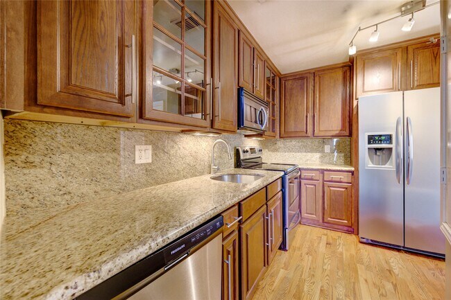 Building Photo - 2023 Gentryside Dr