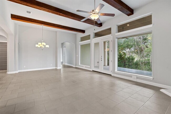 Building Photo - 113 Fair Oaks Dr
