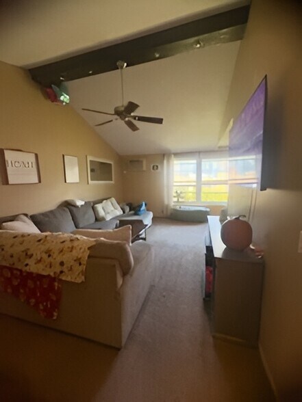 Building Photo - 924 Westbrooke Way