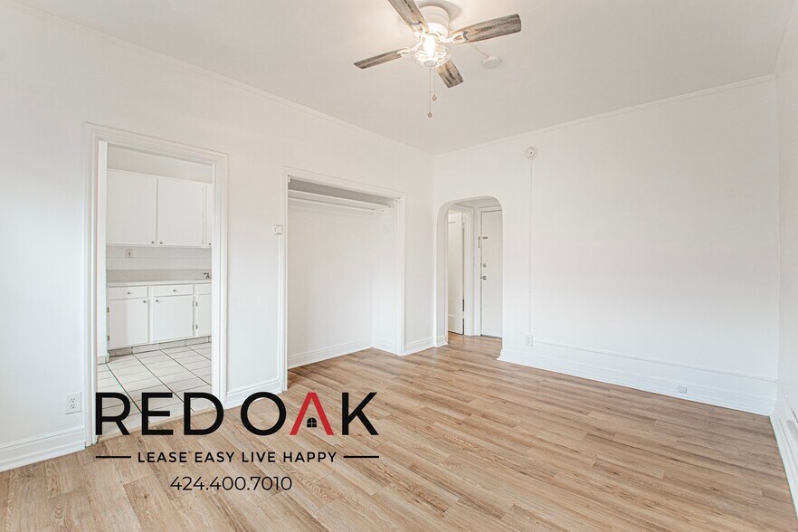 Building Photo - 2850 Leeward Ave