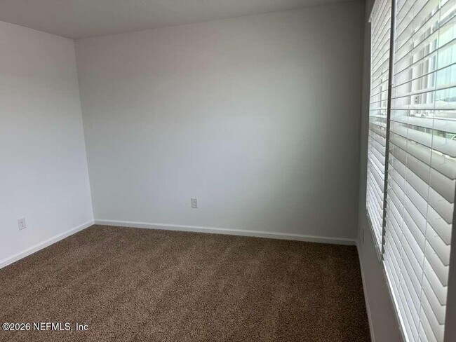 Building Photo - 190 Ardila Cir