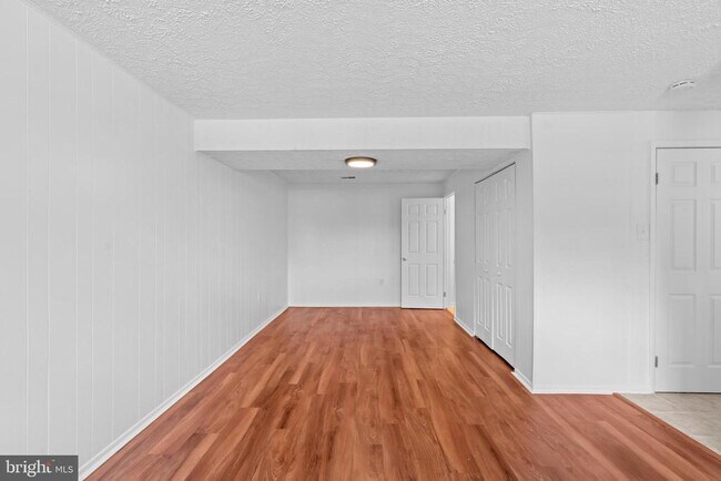 Building Photo - 3500 Manis Rd