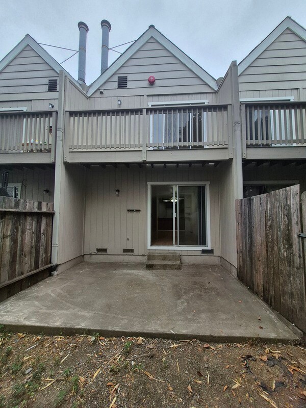 Building Photo - 523 Prince Ave