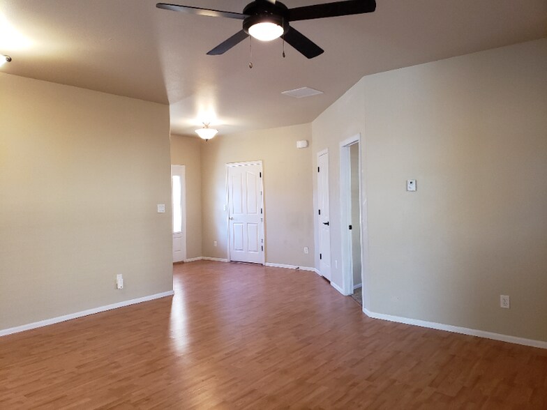 Building Photo - 2786 Helena Ct