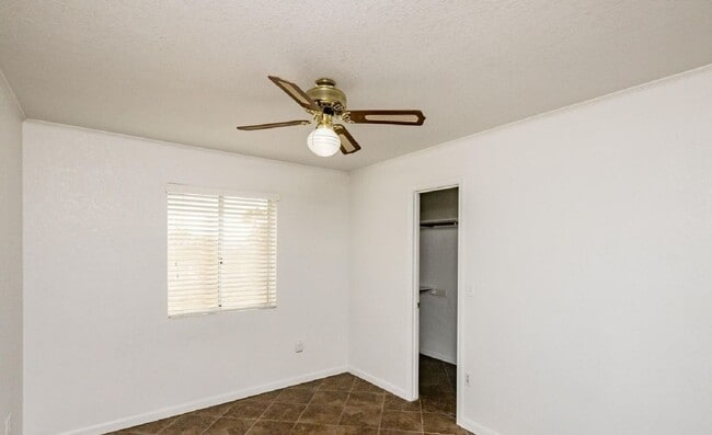 Building Photo - 3967 Breakwater Dr