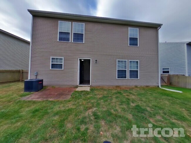 Building Photo - 10740 Wymm Ln