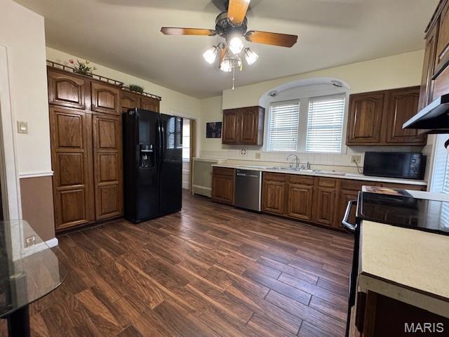 Building Photo - 9012 Eden Ave