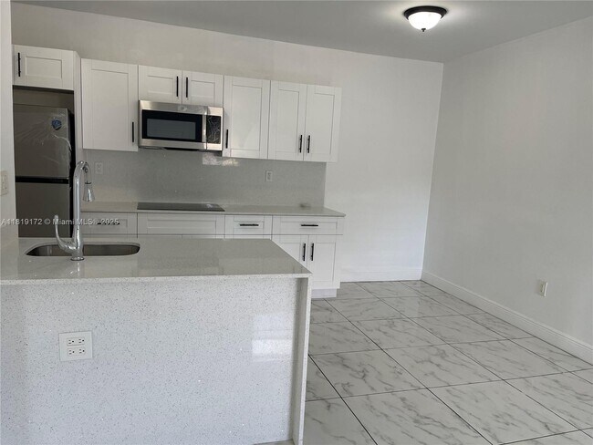 Building Photo - 15699 SW 73rd Cir Terrace