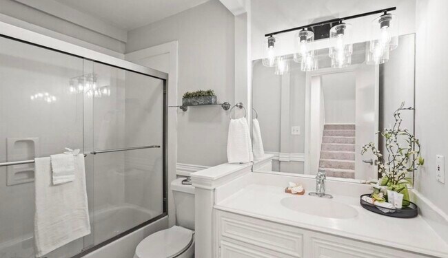 Building Photo - 3502 Burlington St