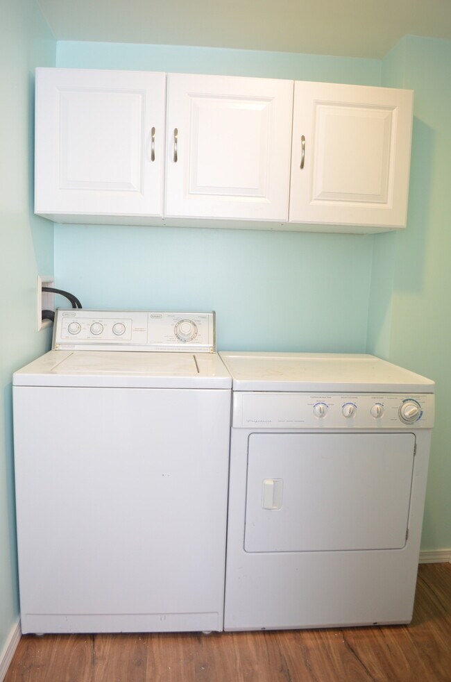 Building Photo - Beautiful 3 bd, 2 bath home for rent in Fa...