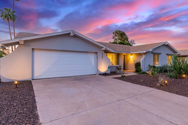 Building Photo - 2530 W Obispo Cir