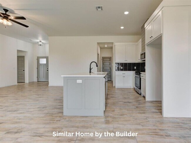 Building Photo - Move-In Ready! 4-Bed Home in Mustang