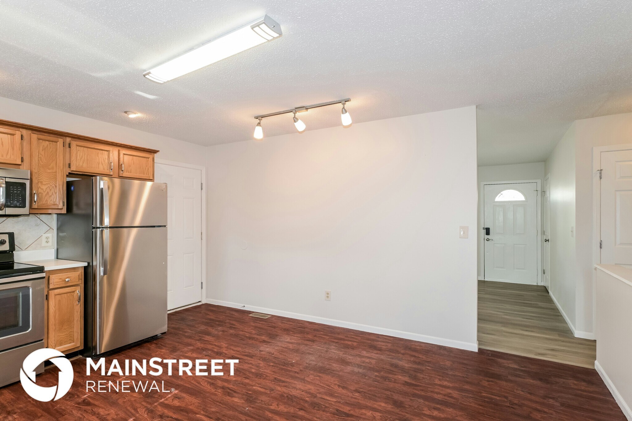 Building Photo - 1094 Eagle Nest Dr