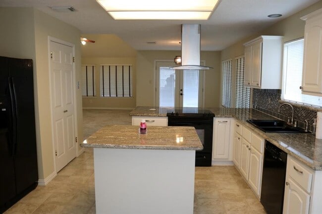 Building Photo - 15810 Imperial Falls Ct