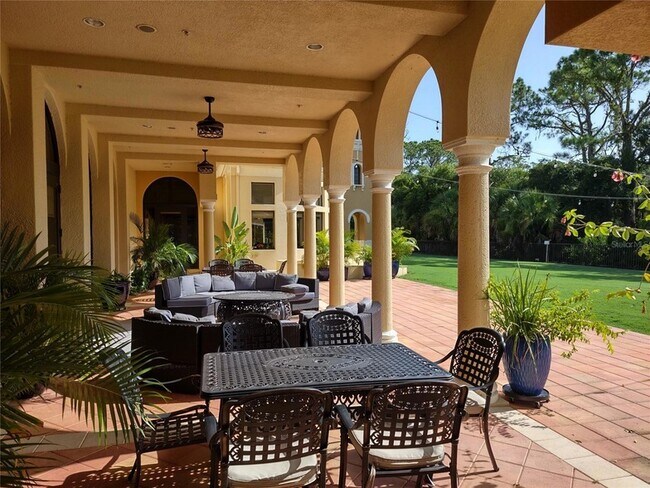 Building Photo - 133 Treviso Ct