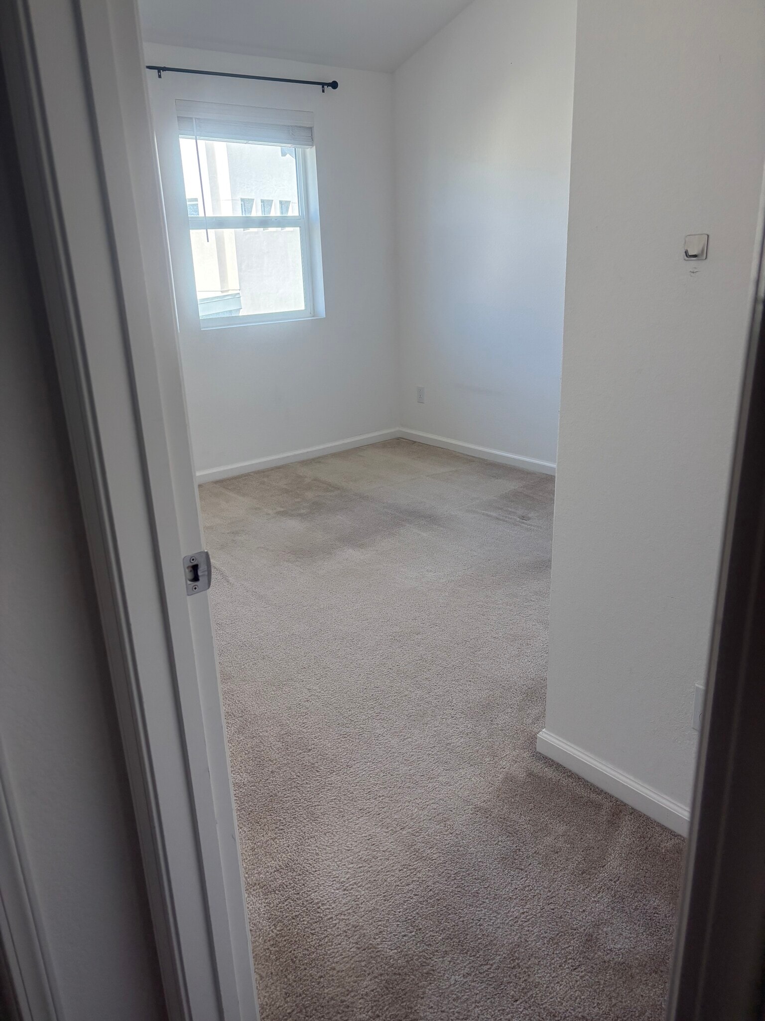 Building Photo - 5776 Sterling St