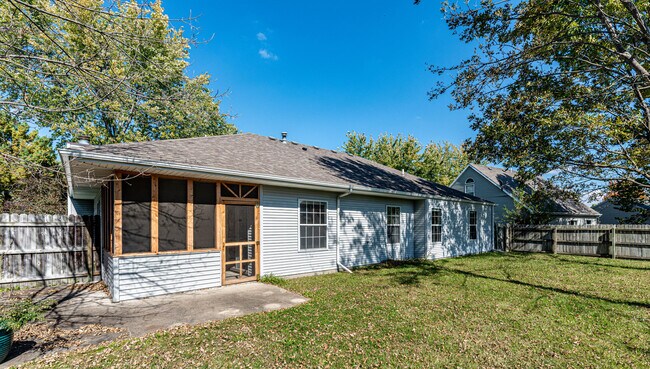 Building Photo - 1416 Whitburn Dr
